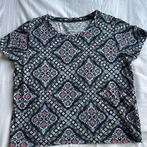 Aeropostale Multi Colored Tee Size XS